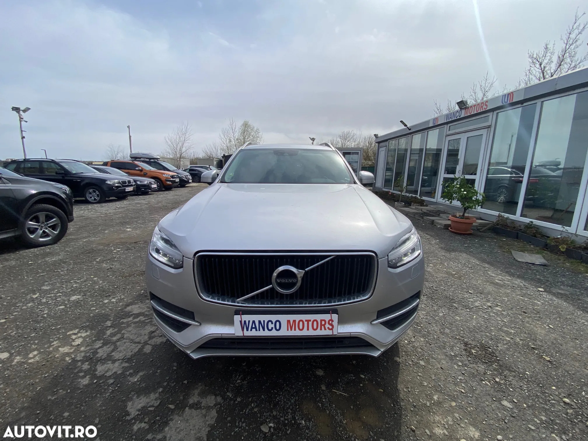 Volvo XC 90 D5 AWD Geartronic Momentum - 2
