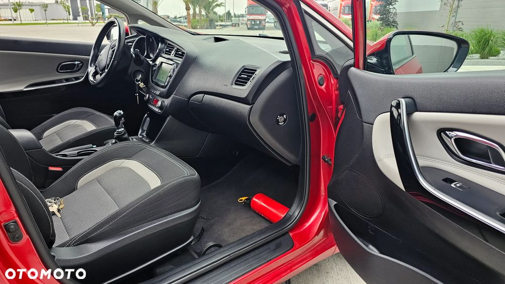 Kia Ceed Cee'd 1.6 CRDi Smart - 35
