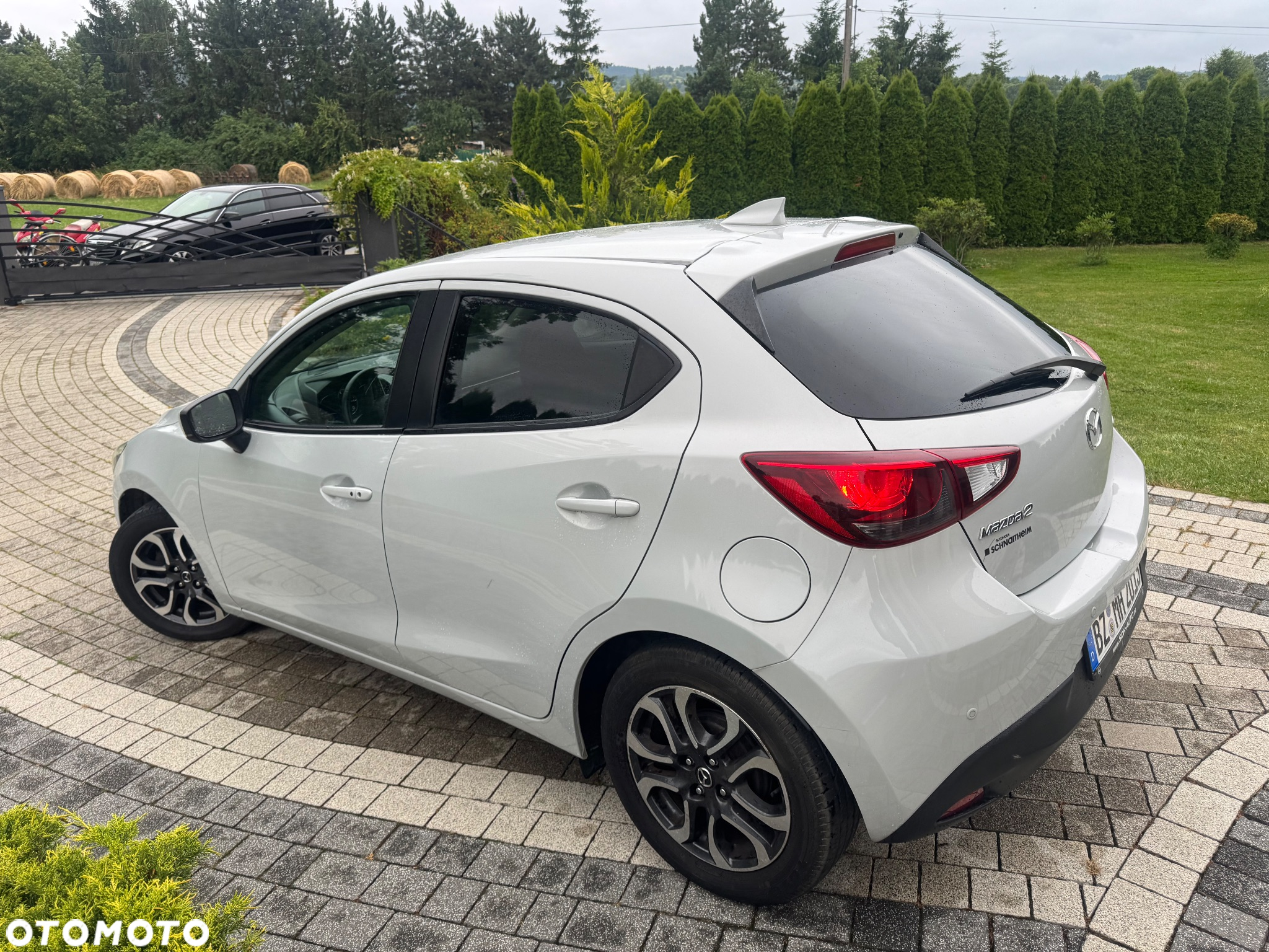 Mazda 2 SKYACTIV-G 90 Homura - 9