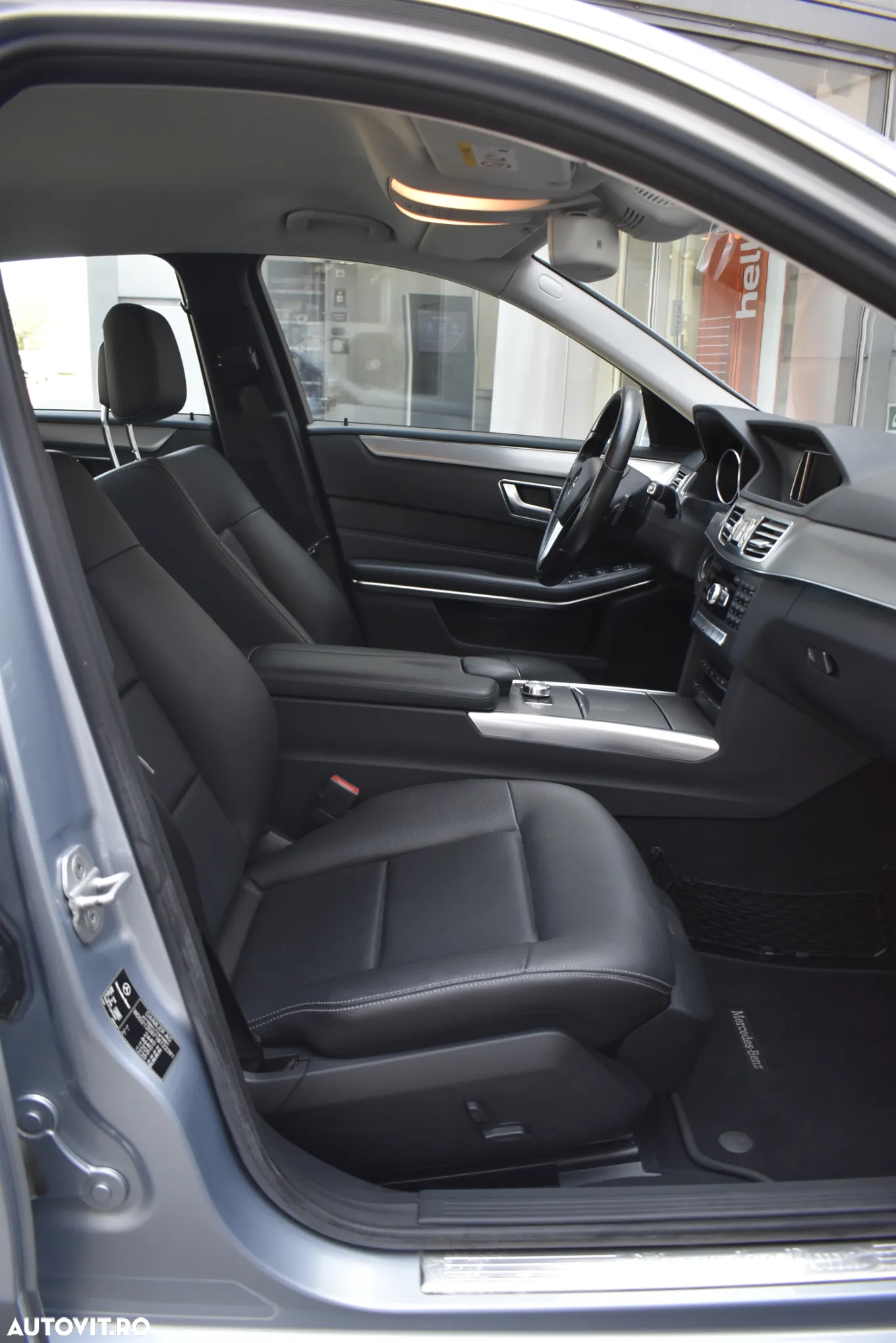 Mercedes-Benz E 250 CDI 4MATIC Aut. - 36