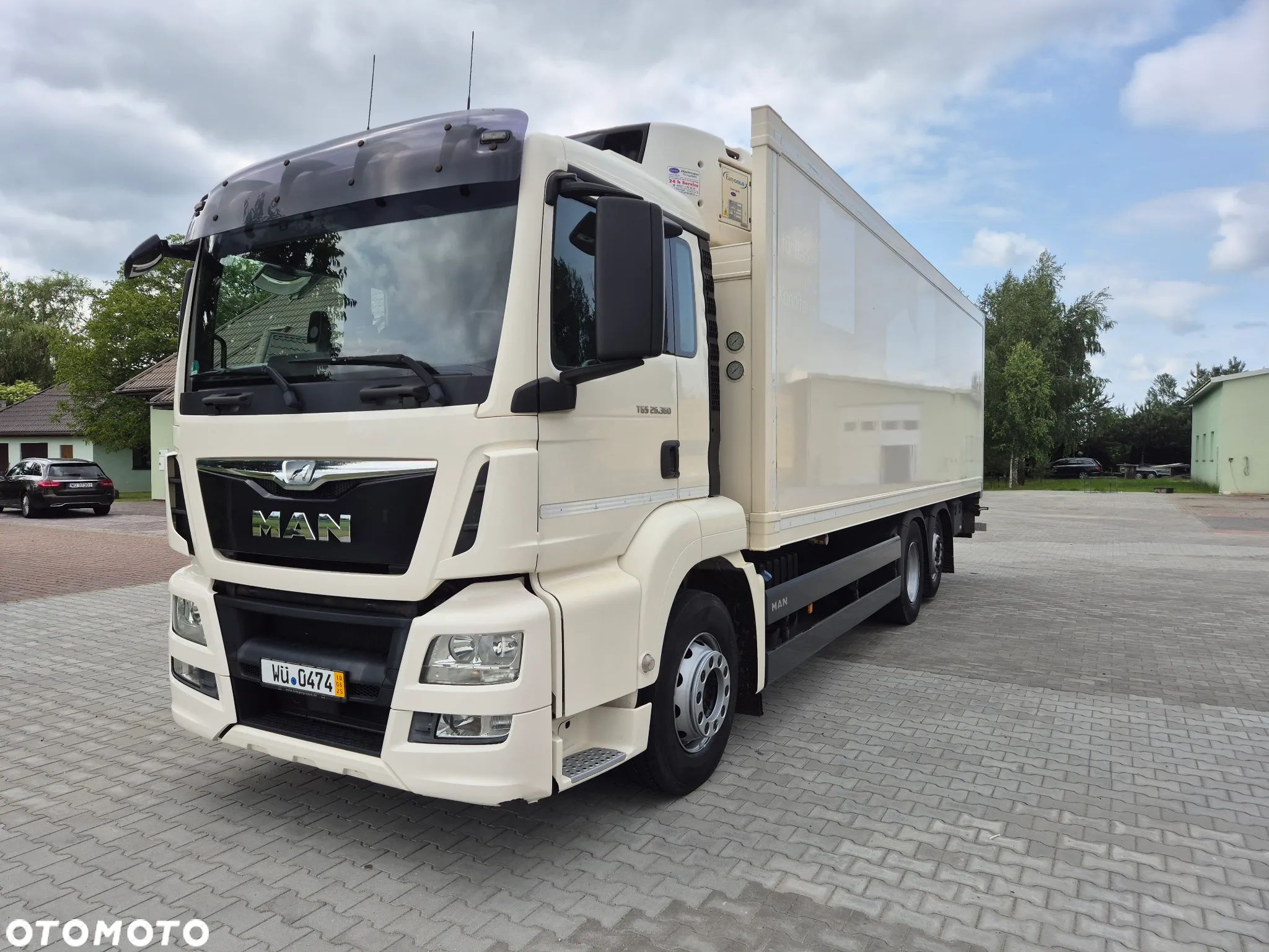 MAN MAN TGS 26.360 6X2 chłodnia 8m + Carrier Supra 1250 - 1