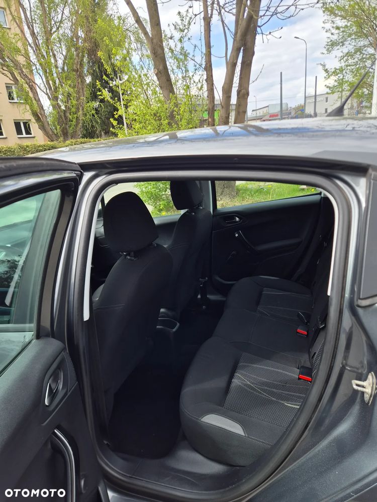 Peugeot 208 95 VTI Active - 13