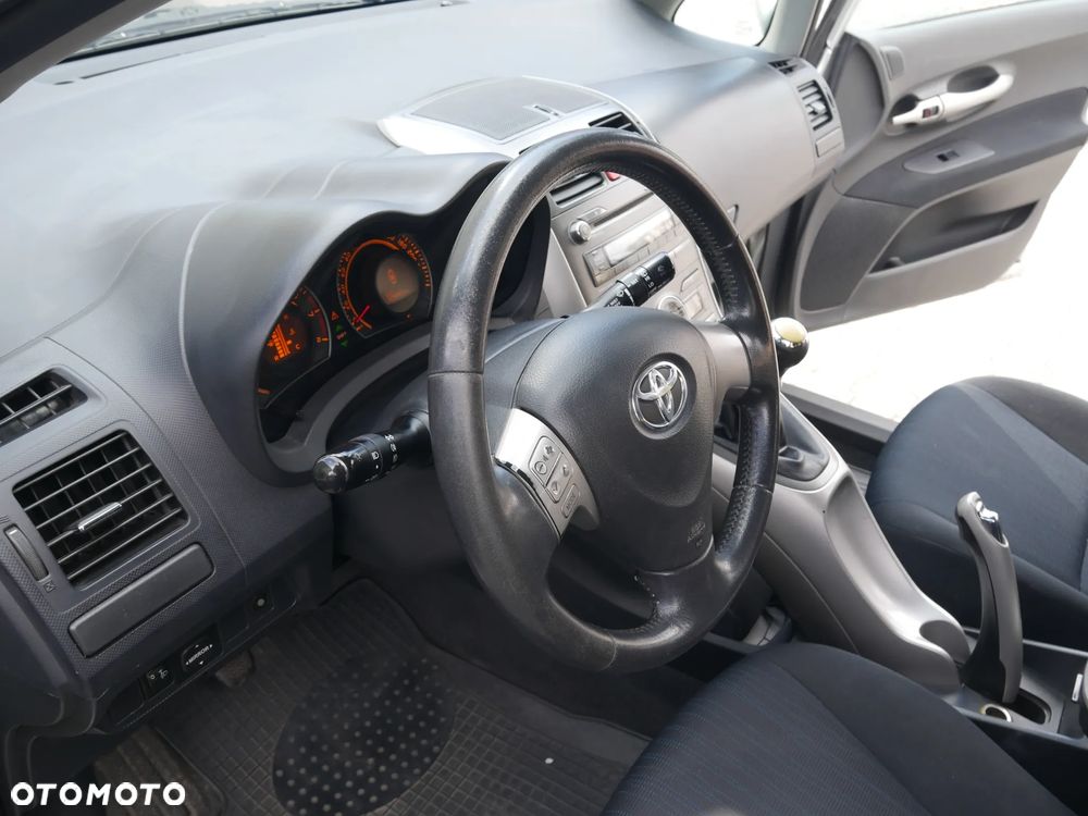 Toyota Auris 1.6 VVT-i Sol - 15