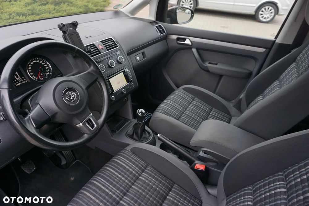 Volkswagen Touran 2.0 TDI DPF Cross - 20