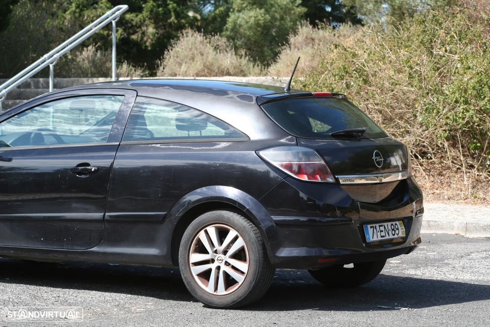 Opel Astra GTC 1.3 CDTi - 3