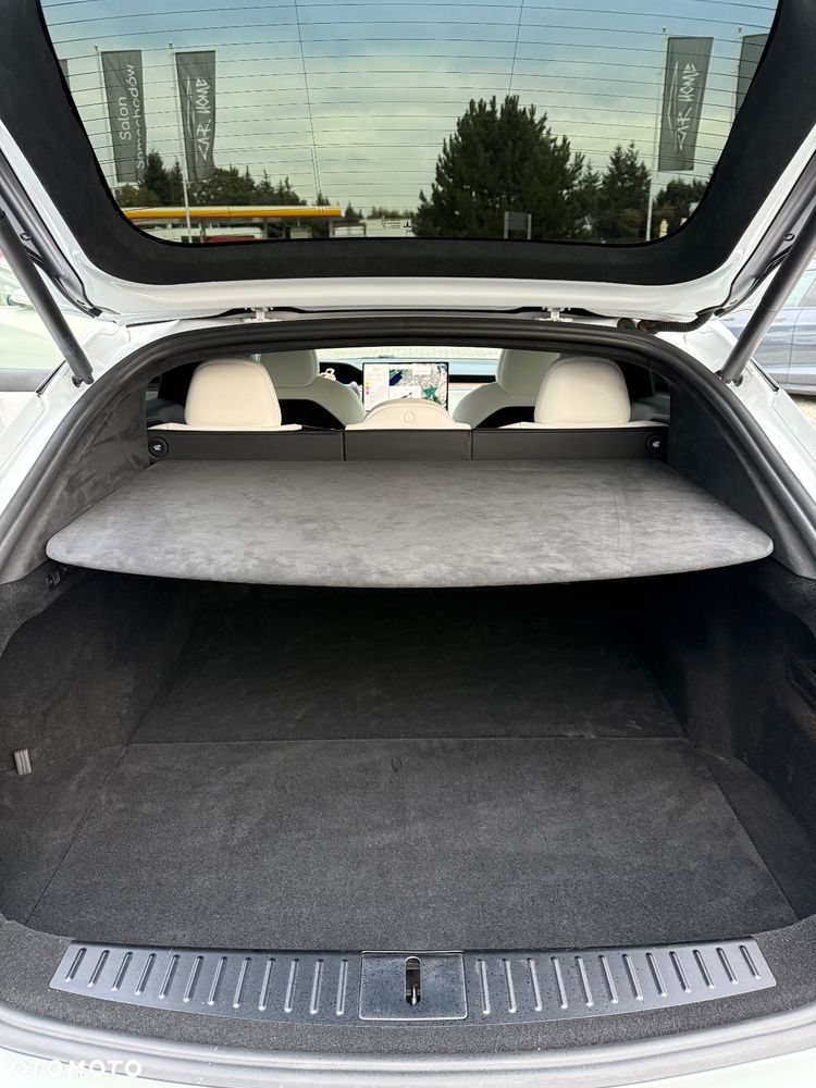 Tesla Model S Long Range - 20