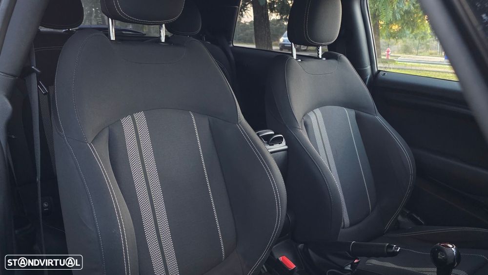 MINI 3 Portas Cooper D - 12