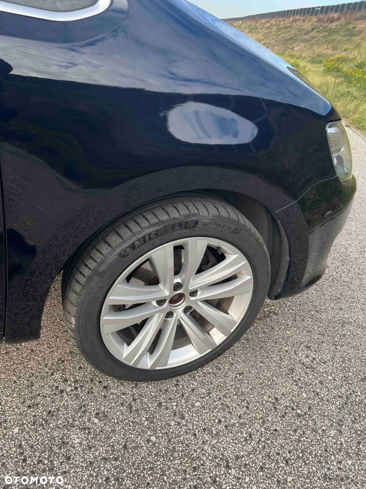 Volkswagen Sharan 2.0 TDI Highline DSG - 9