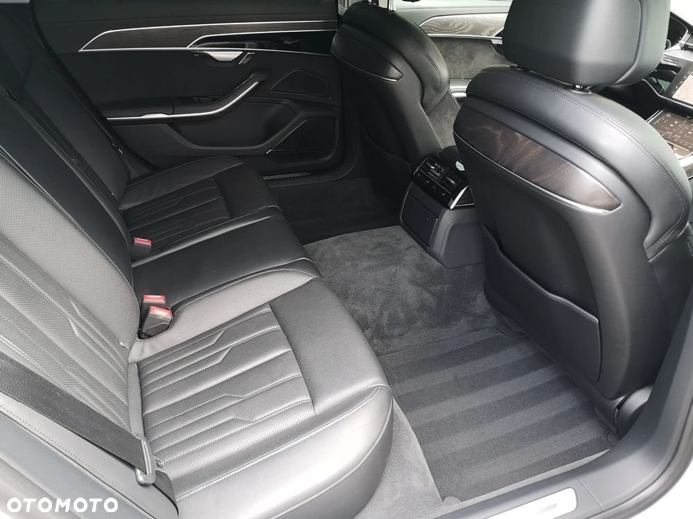 Audi A8 L 55 TFSI quattro tiptronic - 28
