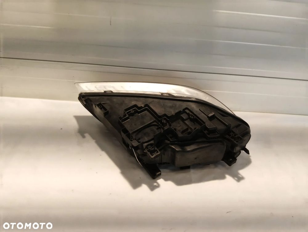 Volvo S80  V70 LAMPA ZW PRZÓD STRONA LEWA 31214351 - 6