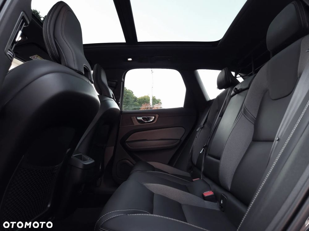 Volvo XC 60 B4 D Geartronic RDesign - 17