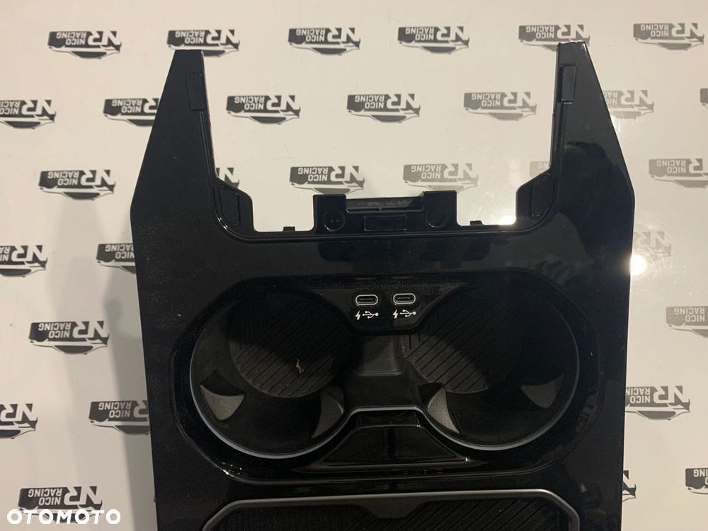CUPHOLDER SCHOWEK TUNELU ŁADOWARKA INDUKCJA USB TYP C BMW 5 G60 G61 5A34B16 - 3