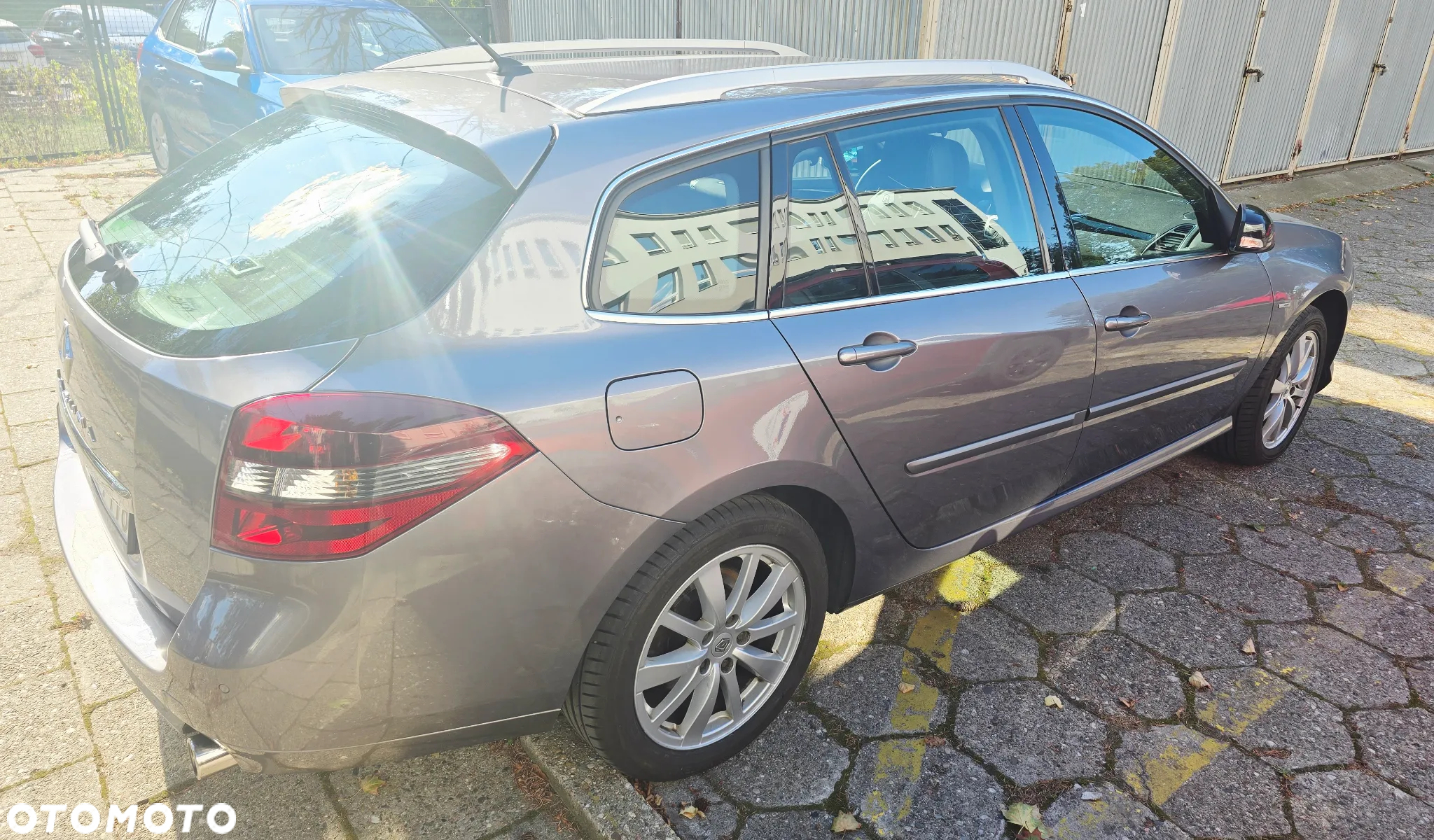 Renault Laguna 2.0 dCi Bose Edition - 9
