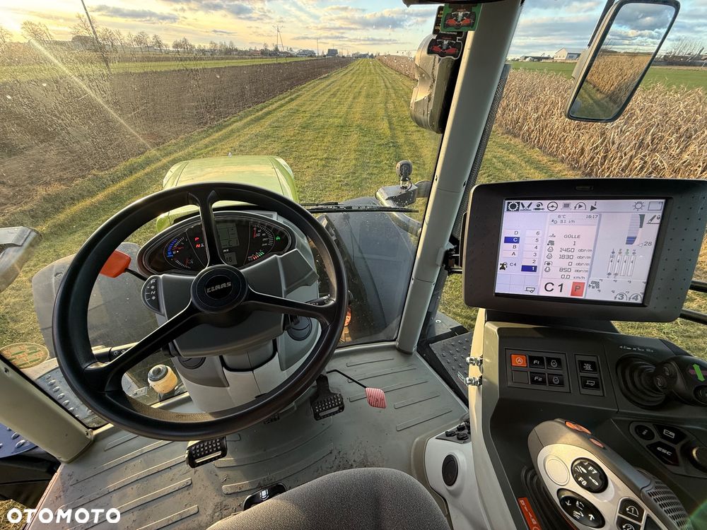Claas Axion 850 - 13