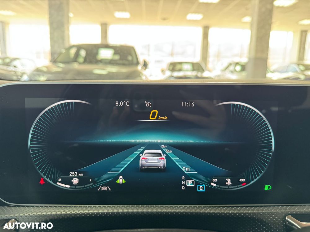 Mercedes-Benz A 180 d Sedan 7G-DCT AMG Line - 32