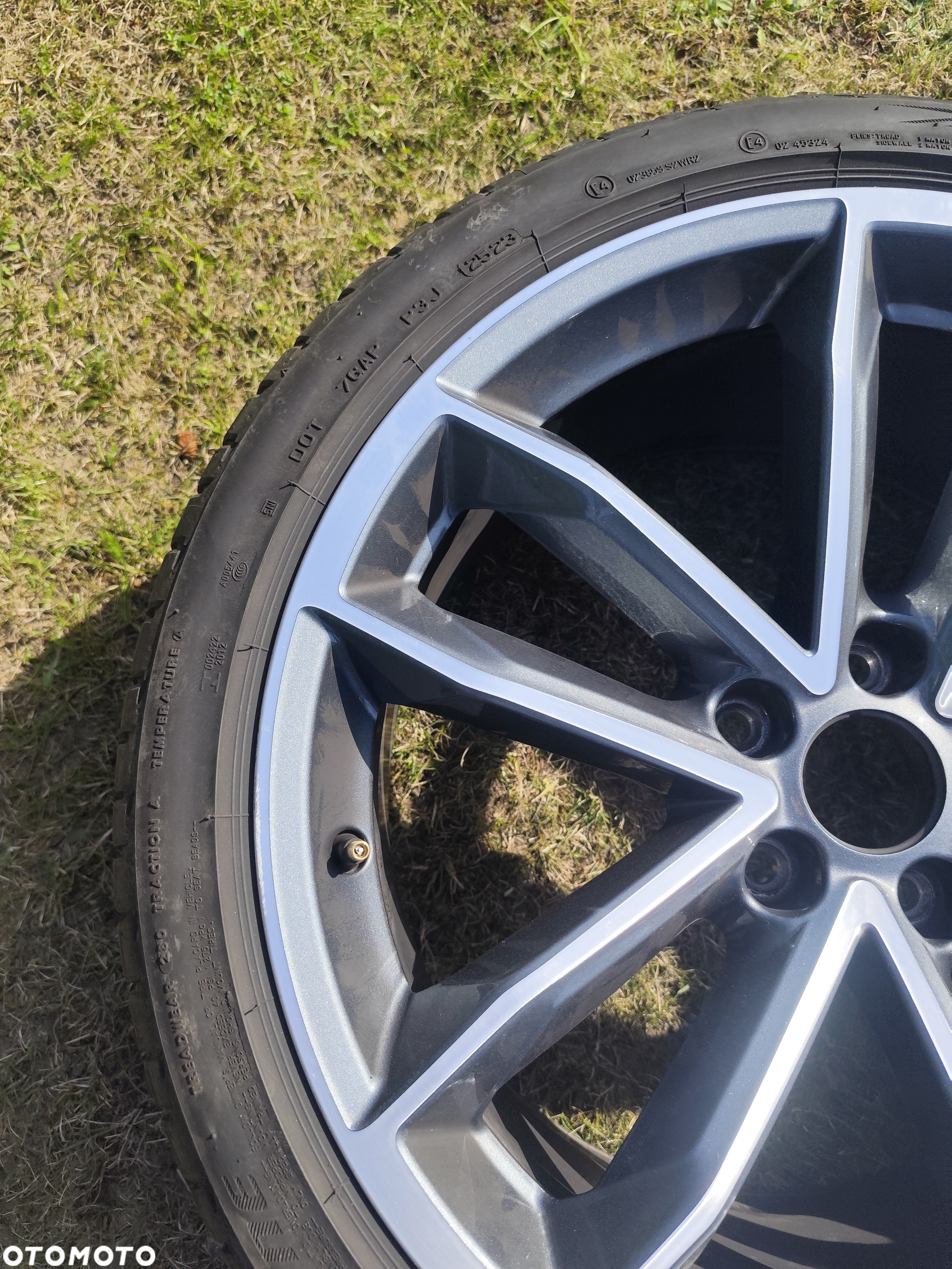 Felga Aluminiowa Audi 19 Cali nr 8W0601025DG ET32 - 2