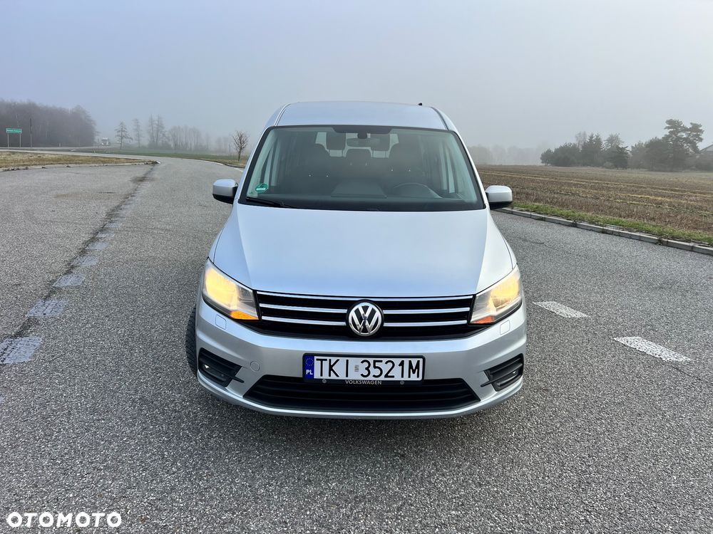 Volkswagen Caddy Maxi Highline DSG - 21