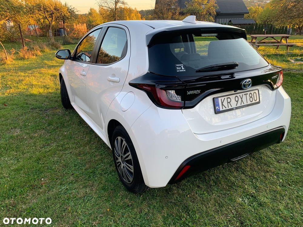Toyota Yaris - 12