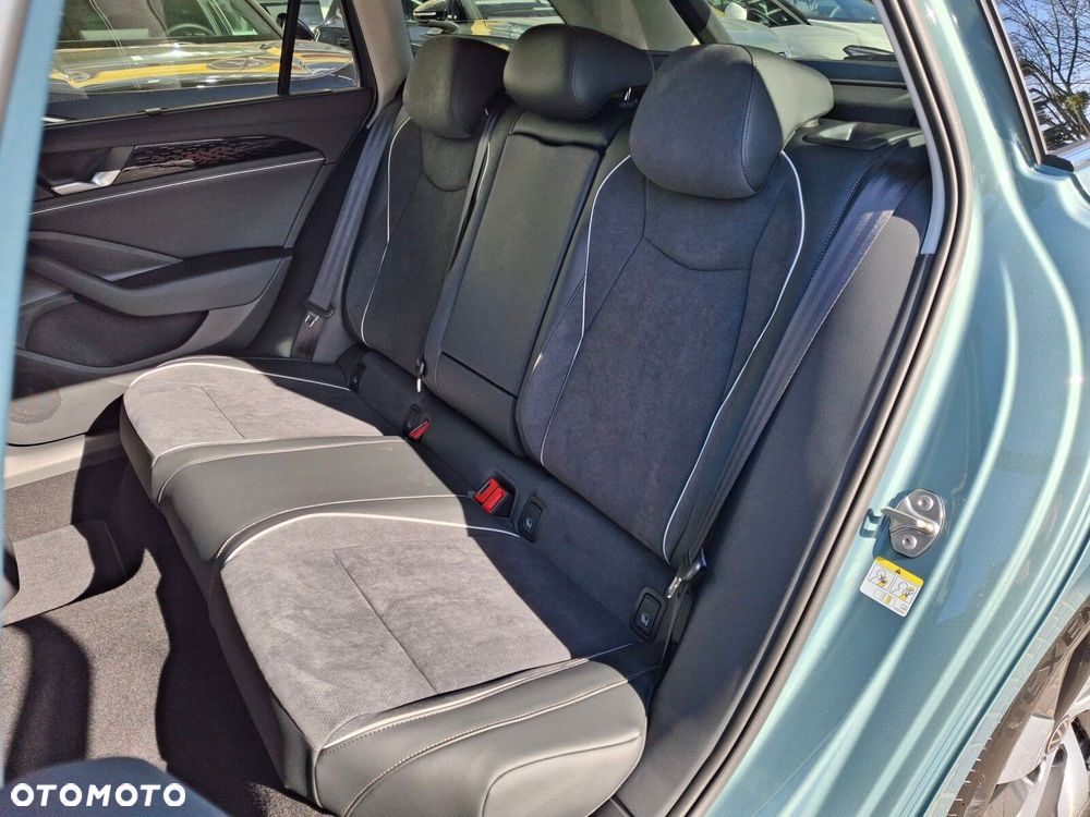 Volkswagen Passat - 18