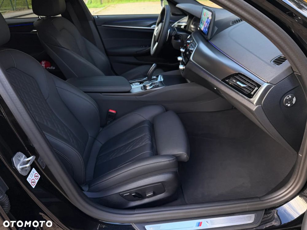 BMW Seria 5 520d xDrive mHEV M Sport sport - 24