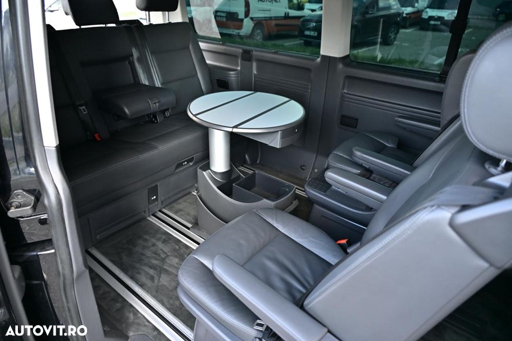 Volkswagen Multivan - 7