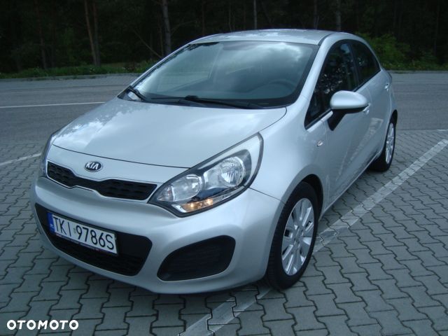 Kia Rio - 25