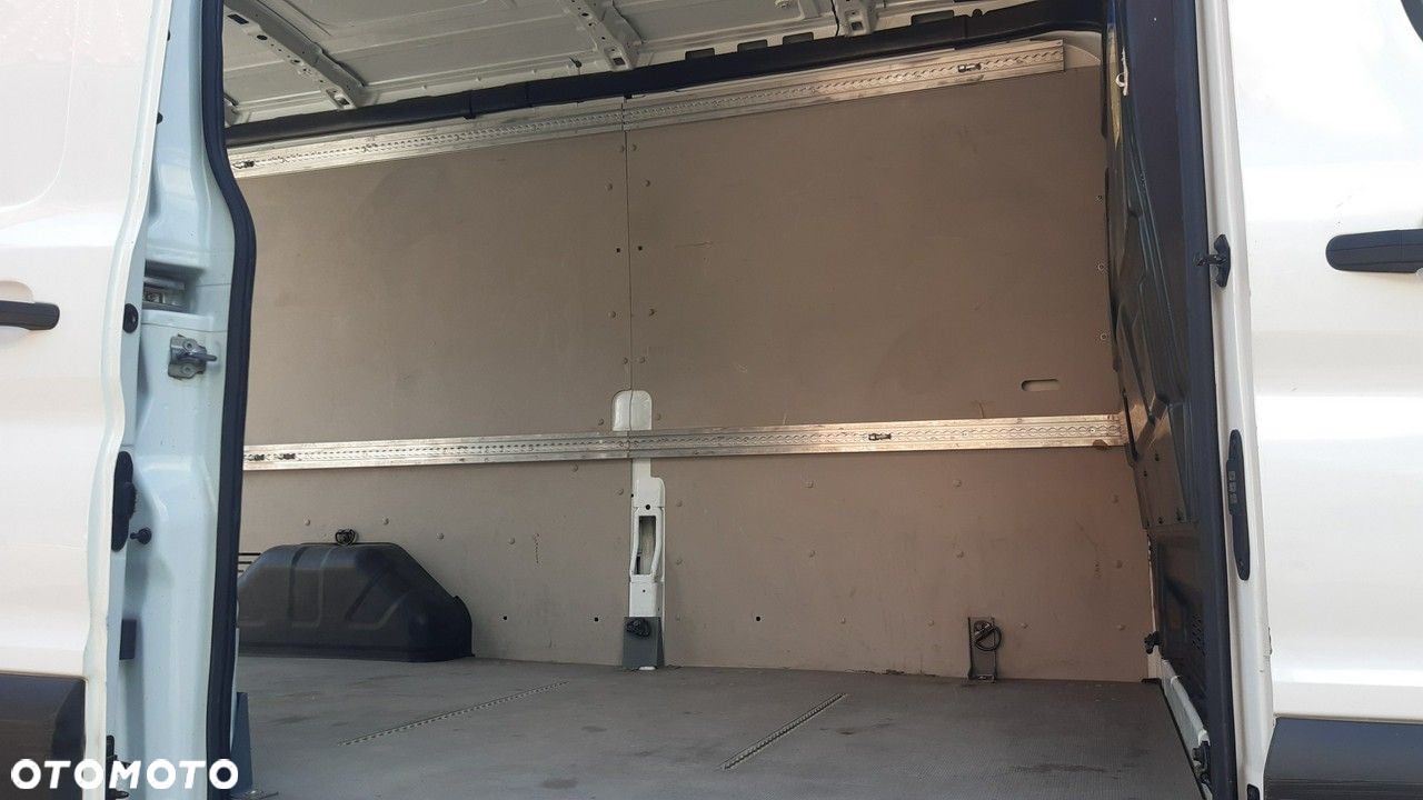 Ford Transit - 18