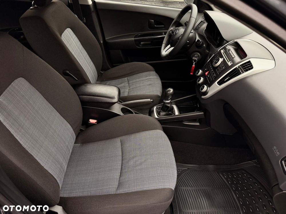 Kia Ceed 1.4 CVVT Attract - 8