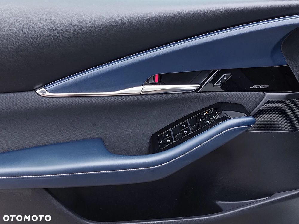 Mazda CX-30 2.0 mHEV Hikari AWD - 8