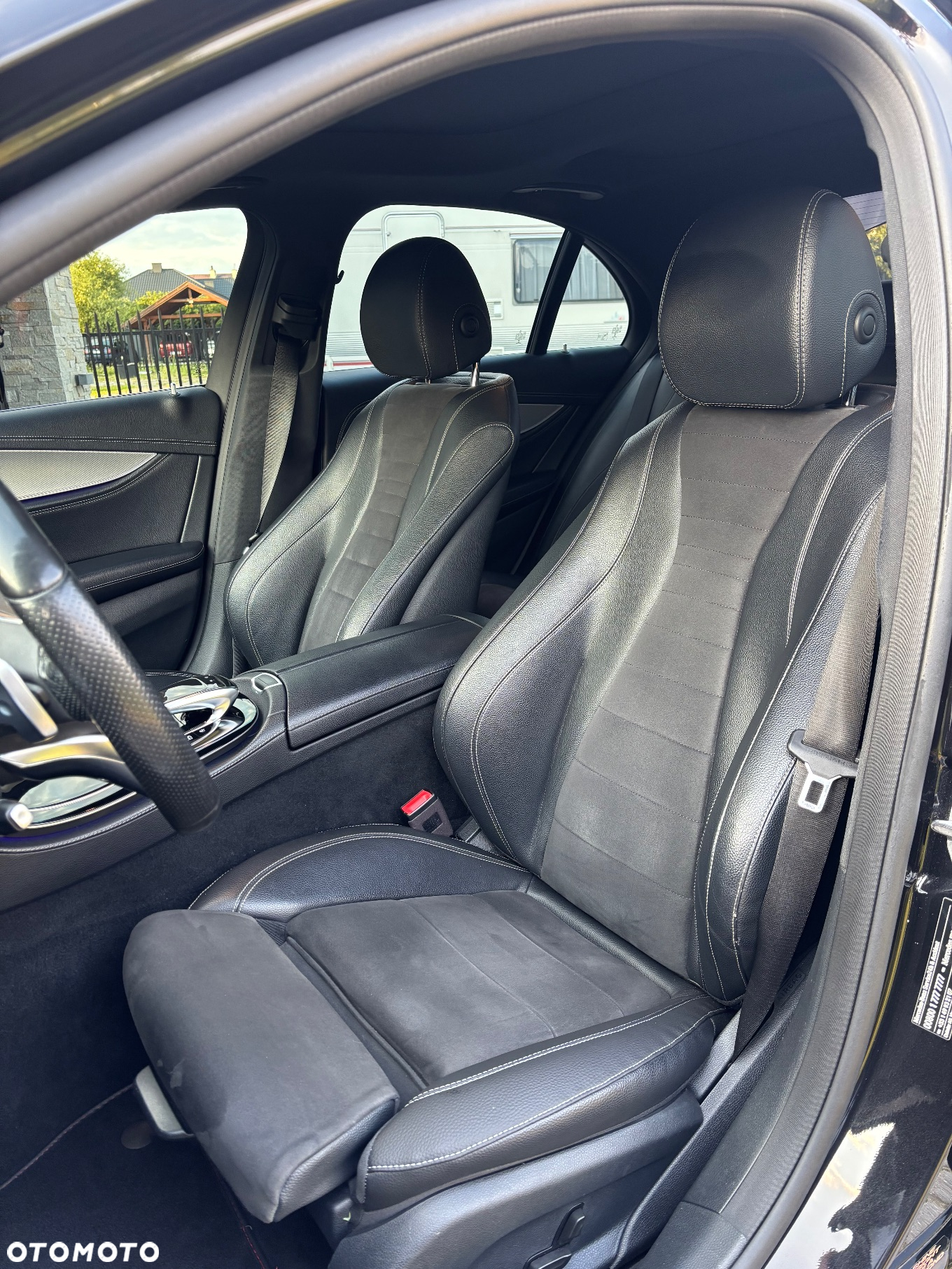 Mercedes-Benz Klasa E 220 d 9G-TRONIC AMG Line - 15