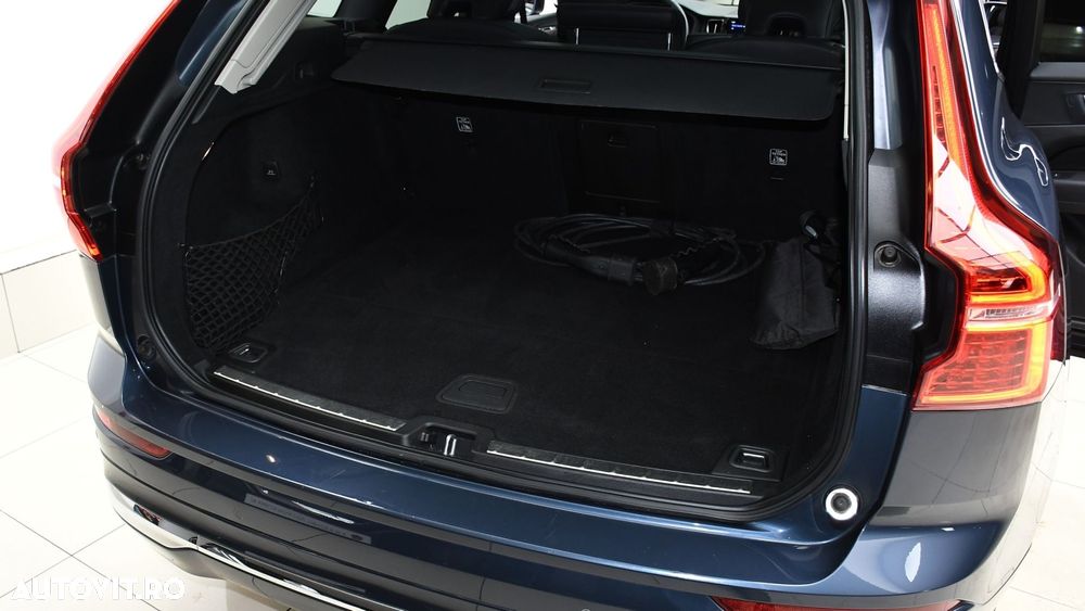 Volvo XC 60 Recharge T6 Twin Engine eAWD Inscription Expression - 24