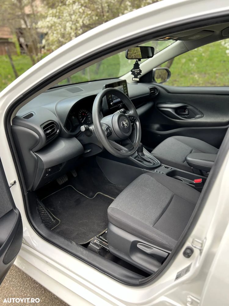 Toyota Yaris 1.5 VVT-i HSD Eco - 6