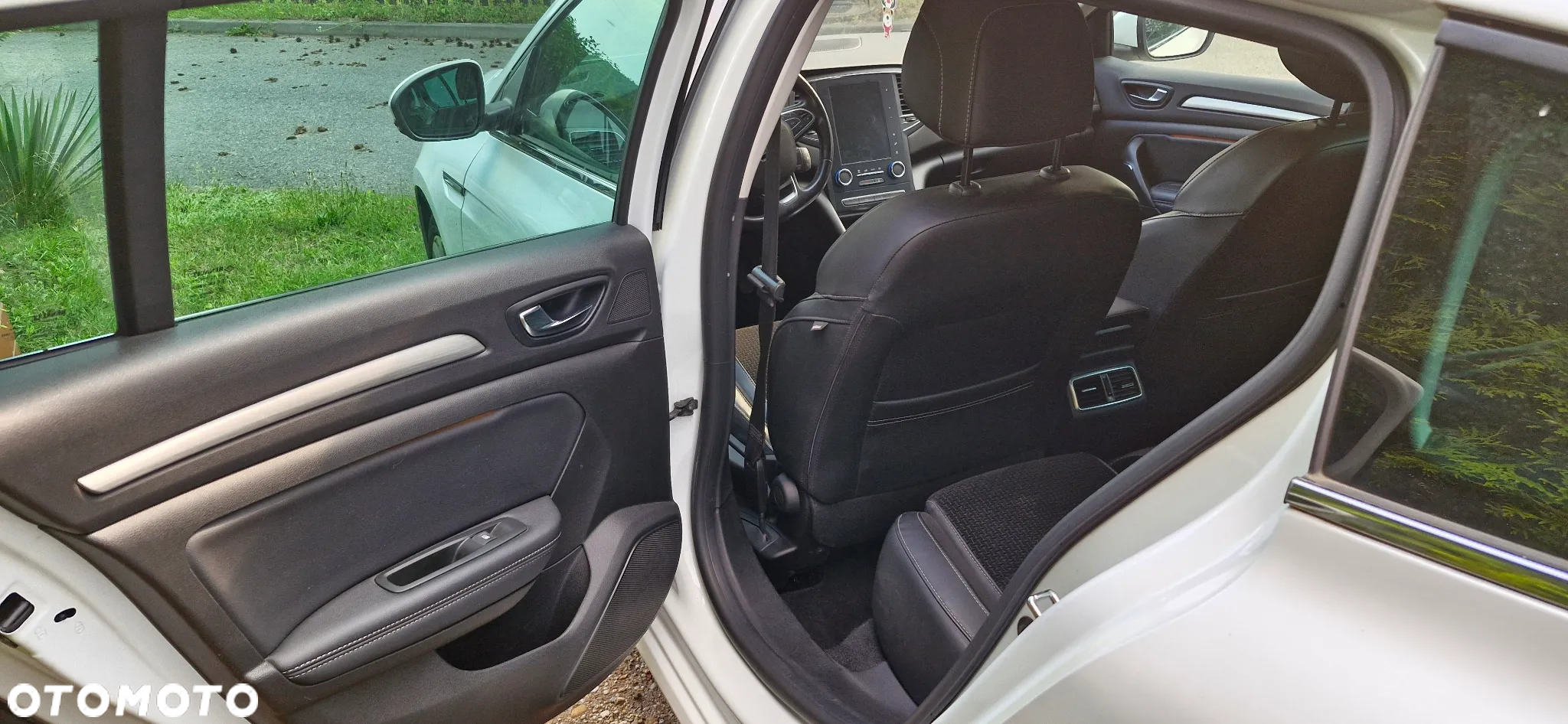 Renault Megane 1.3 TCe FAP Intens EDC - 4