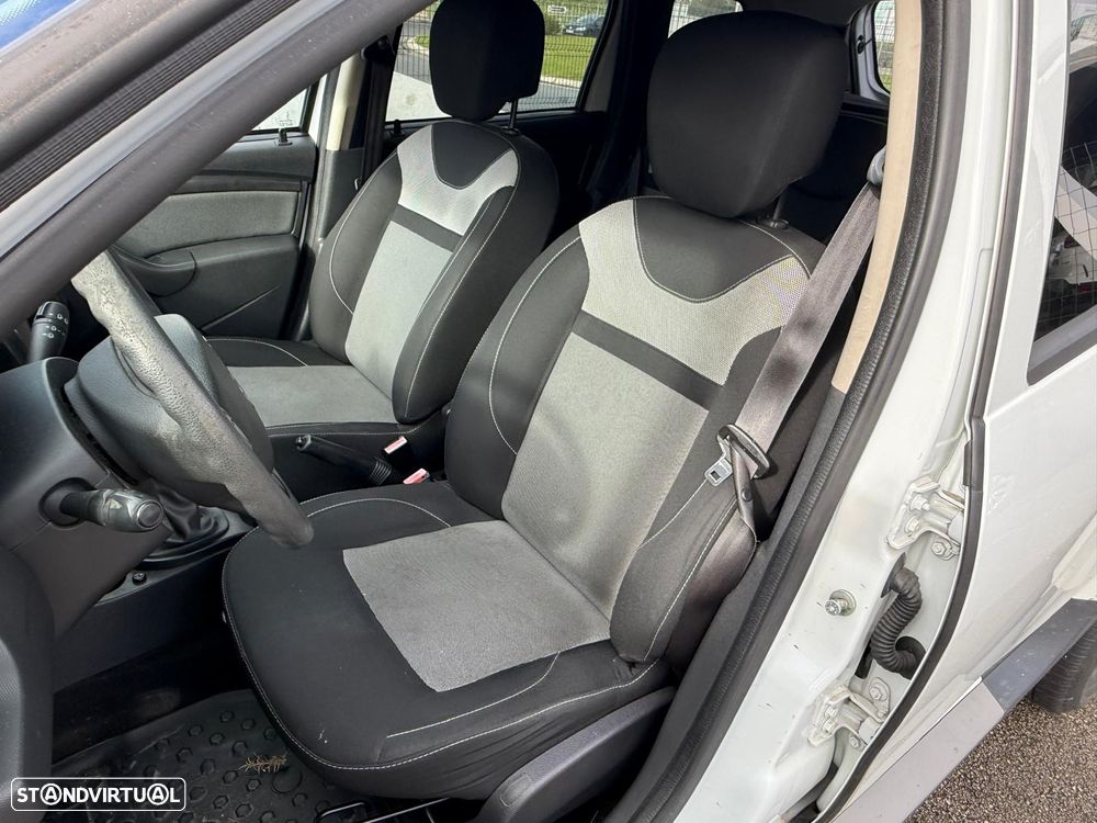 Dacia Duster 1.5 dCi SL Explorer 4WD - 26
