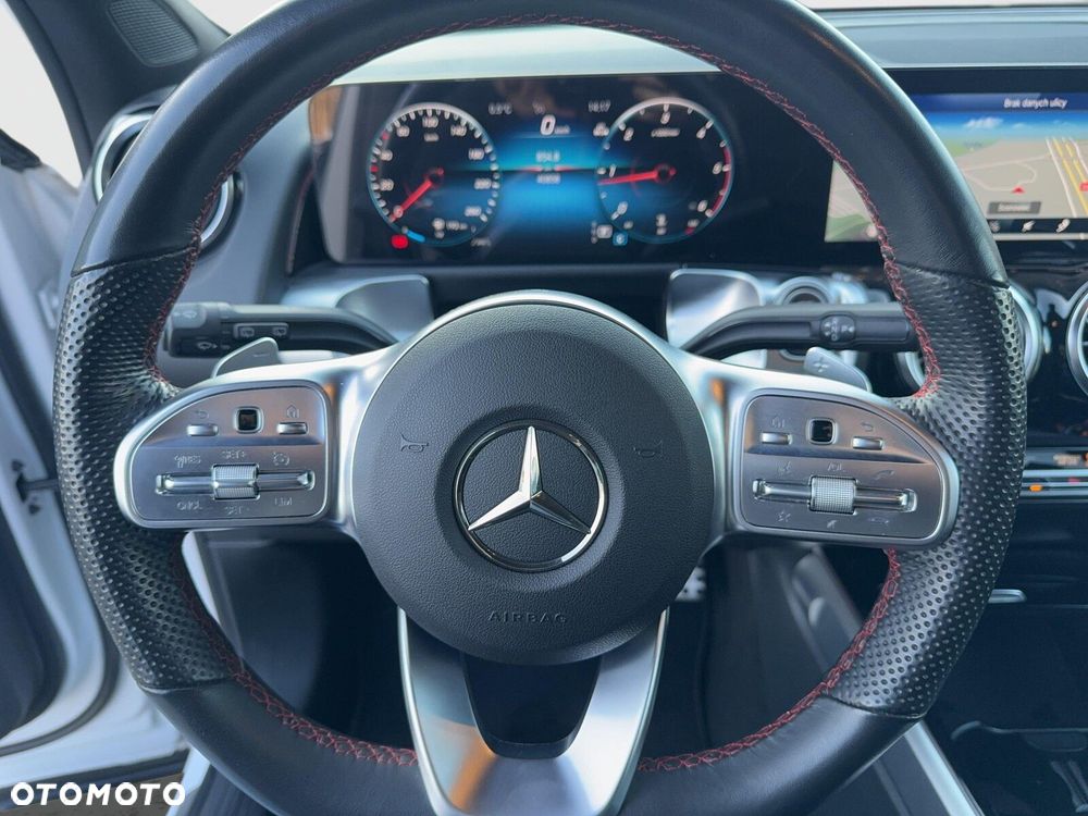 Mercedes-Benz GLB 200 d AMG Line 8G-DCT - 13