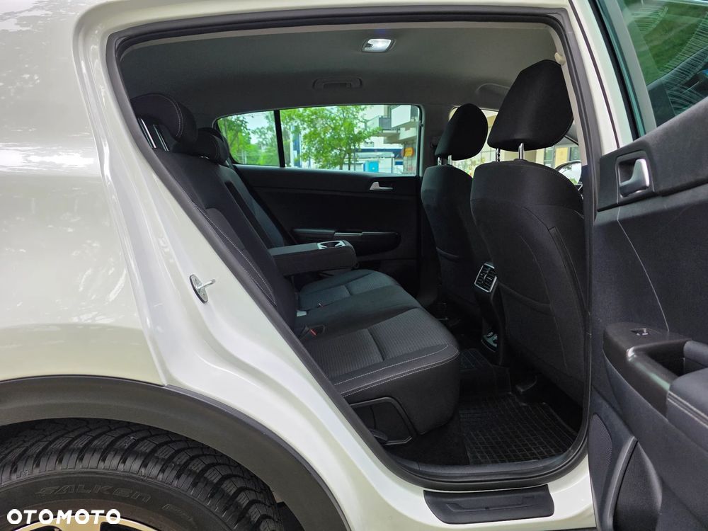 Kia Sportage 1.6 T-GDI L Business Line Plus 2WD - 31