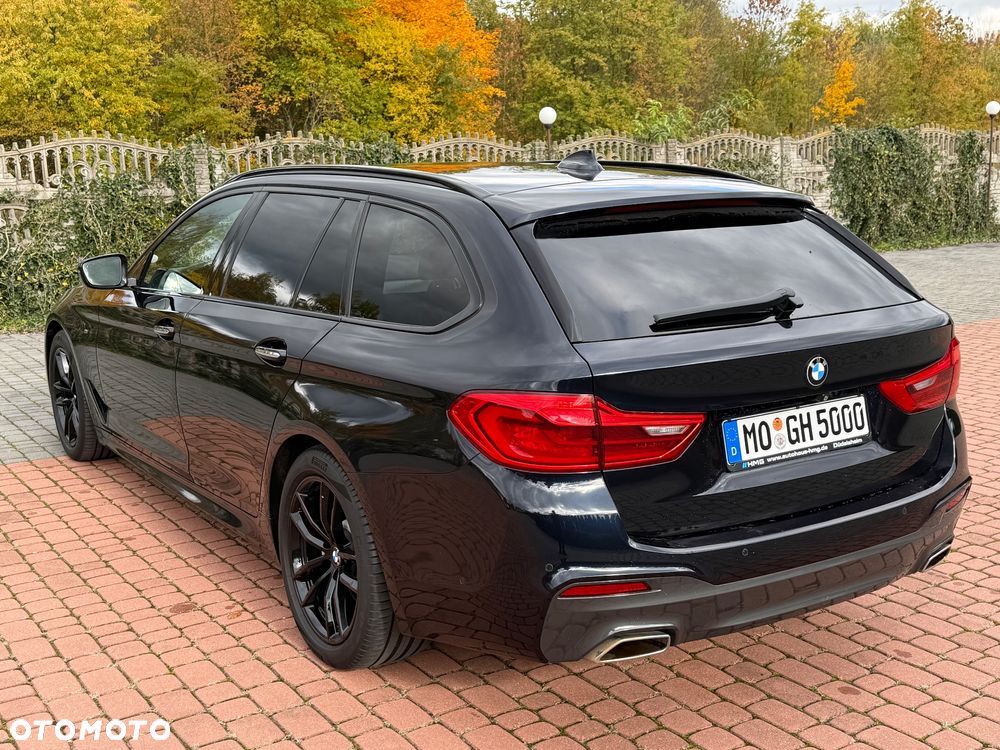 BMW Seria 5 520d Touring M Sport Edition - 10