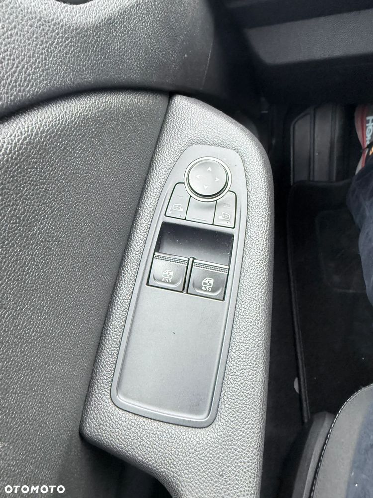 Renault Clio Energy dCi 90 Start & Stop LIMITED - 4