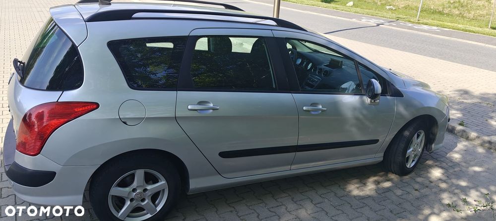 Peugeot 308 1.6 HDi Premium - 10