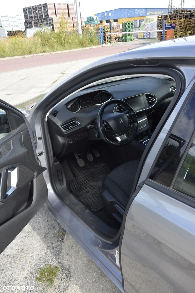 Peugeot 308 - 13