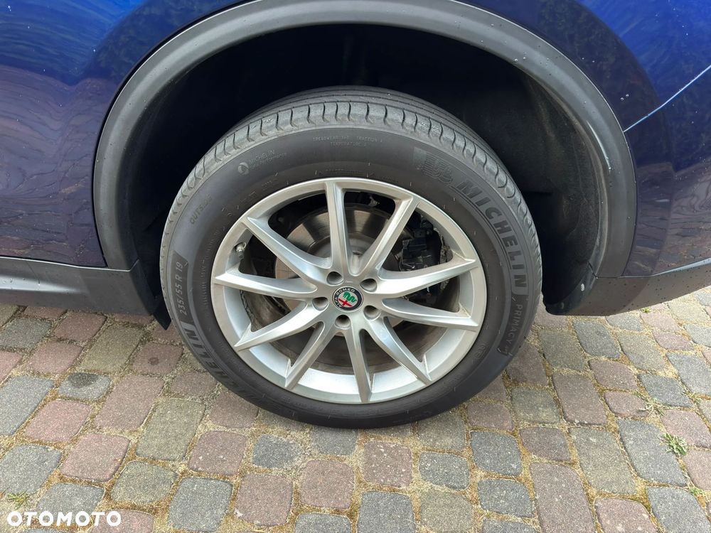 Alfa Romeo Stelvio 2.0 Turbo TI Q4 - 9