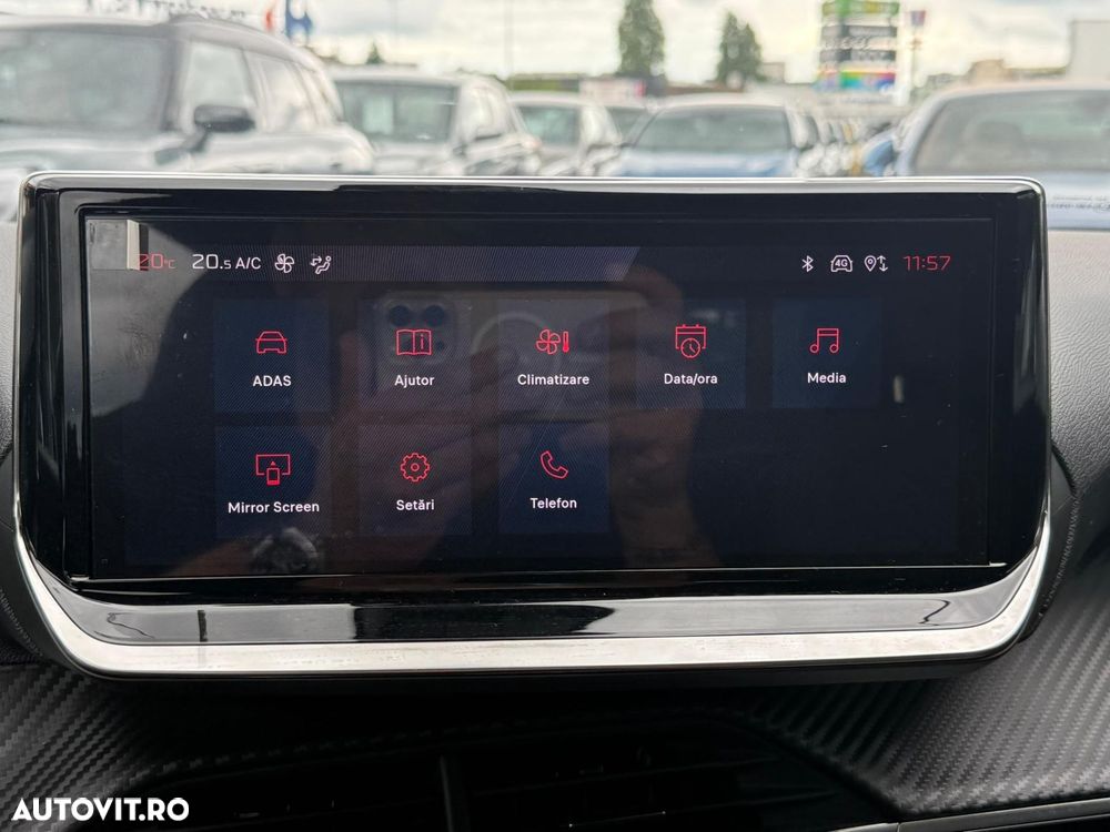 Peugeot 2008 1.2L PureTech 130 S&S EAT8 Allure - 23