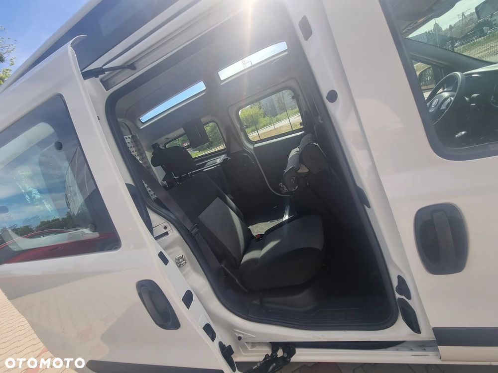 Fiat Doblo Kombi Maxi XL 1.6 MJ Active - 21