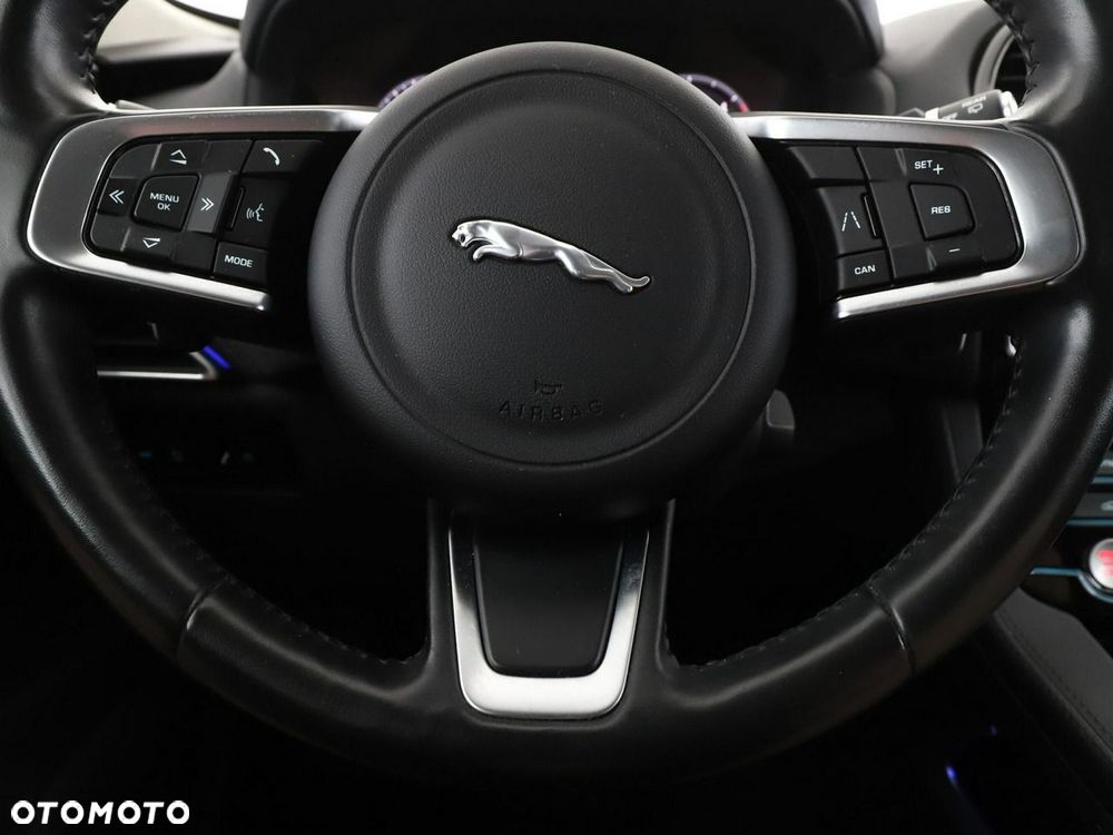 Jaguar F-Pace 20d AWD Prestige - 22