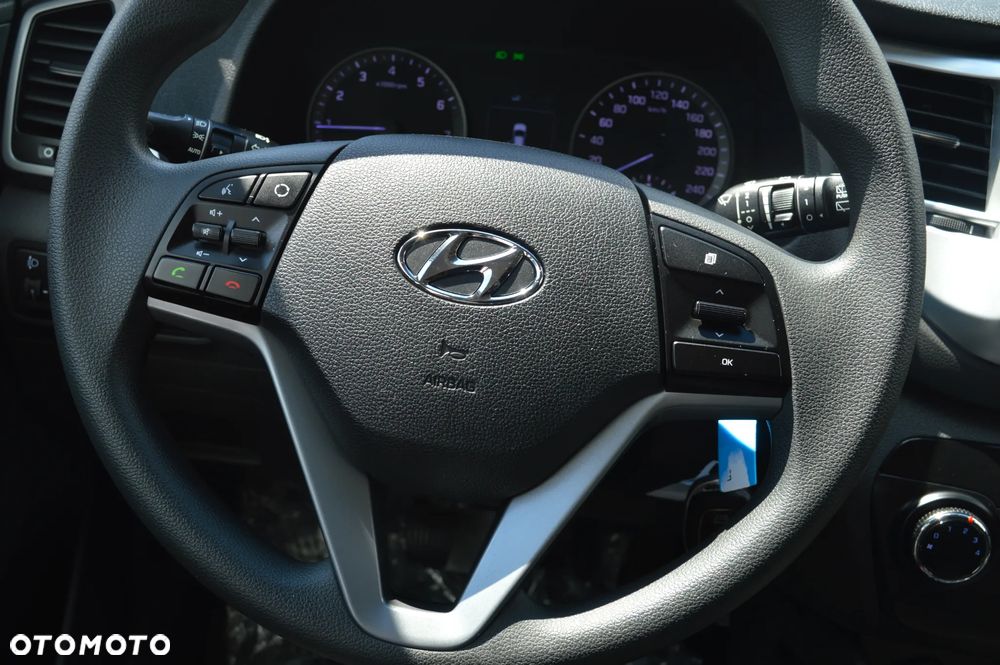 Hyundai Tucson 1.6 GDI BlueDrive GO 2WD - 15