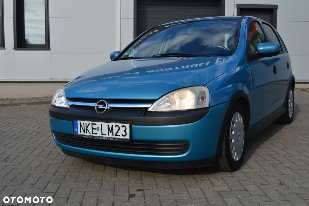 Opel Corsa 1.2 16V Cosmo - 3
