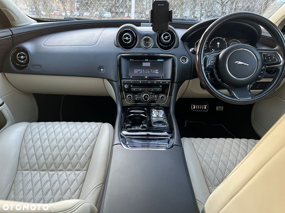 Jaguar XJ 3.0 V6 Langversion Autobiography - 33