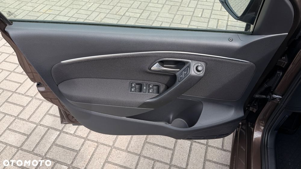 Volkswagen Polo 1.2 TSI (Blue Motion Technology) Comfortline - 18