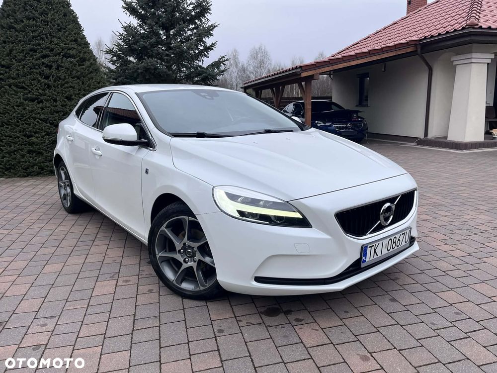 Volvo V40 D2 Ocean Race - 1