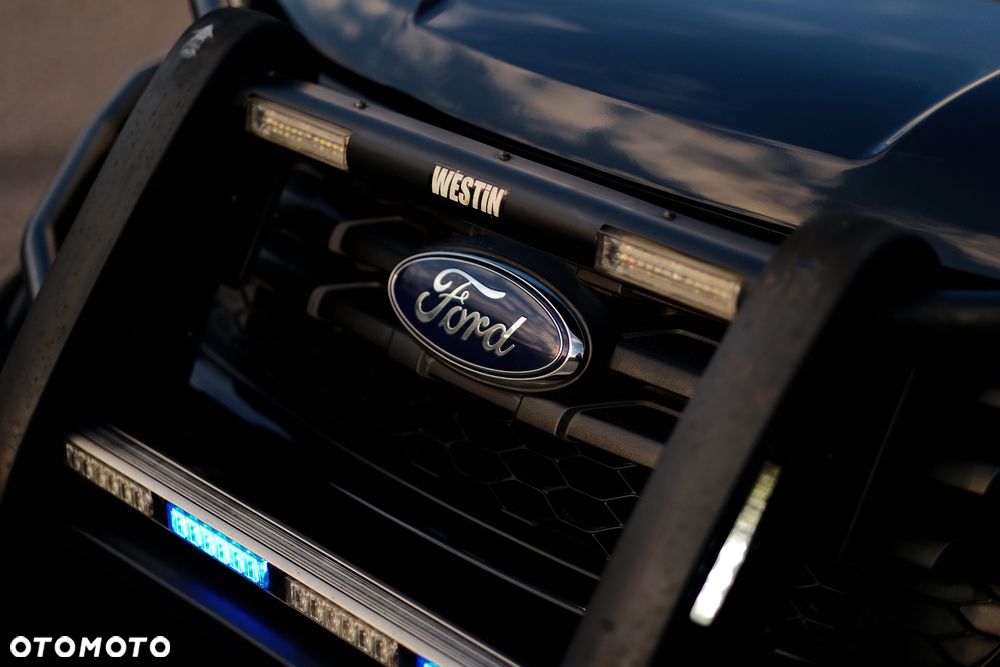 Ford Explorer - 15